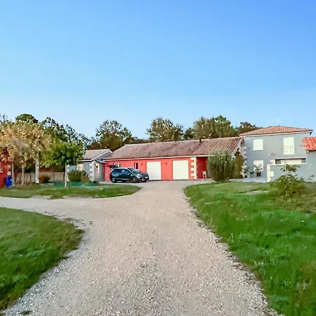 Lovely In Eyraud-crempse-maurens 펜션