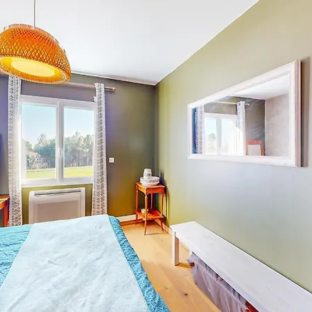 Pet Friendly In Eyraud-crempse-maurens *