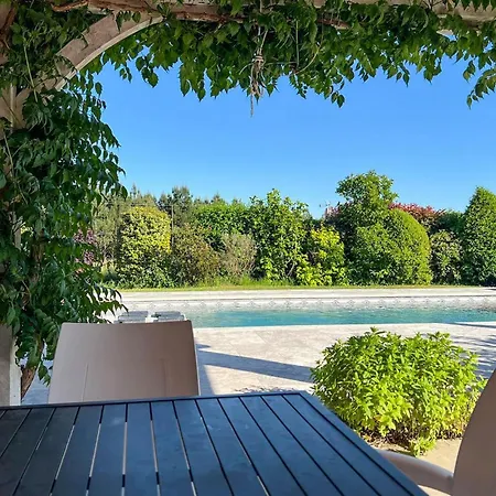 Pet Friendly In Eyraud-crempse-maurens *