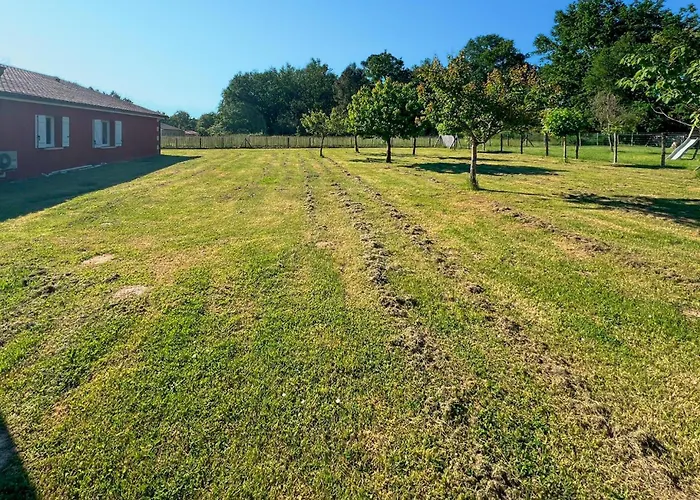 Lovely In Eyraud-crempse-maurens