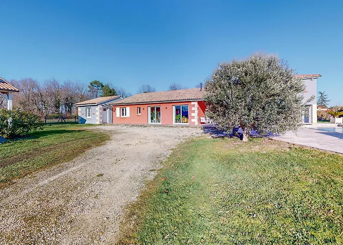 Lovely In Eyraud-crempse-maurens بيت للعطل